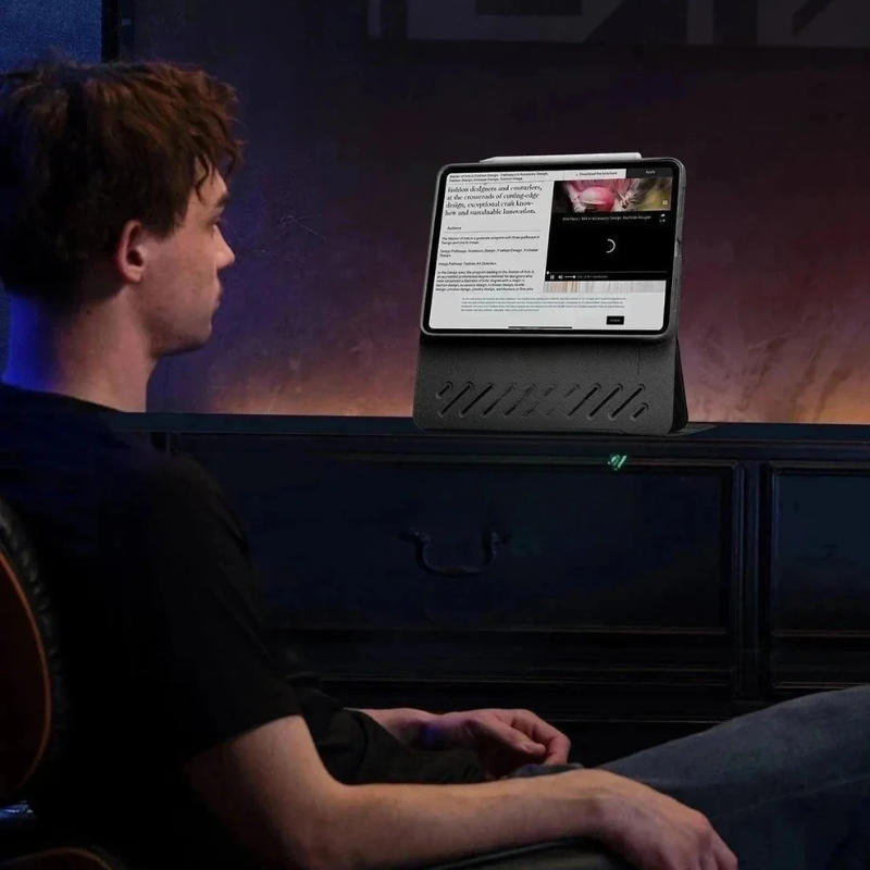 إي إس آر - كفر مغناطيسي لايباد برو (13 بوصة)