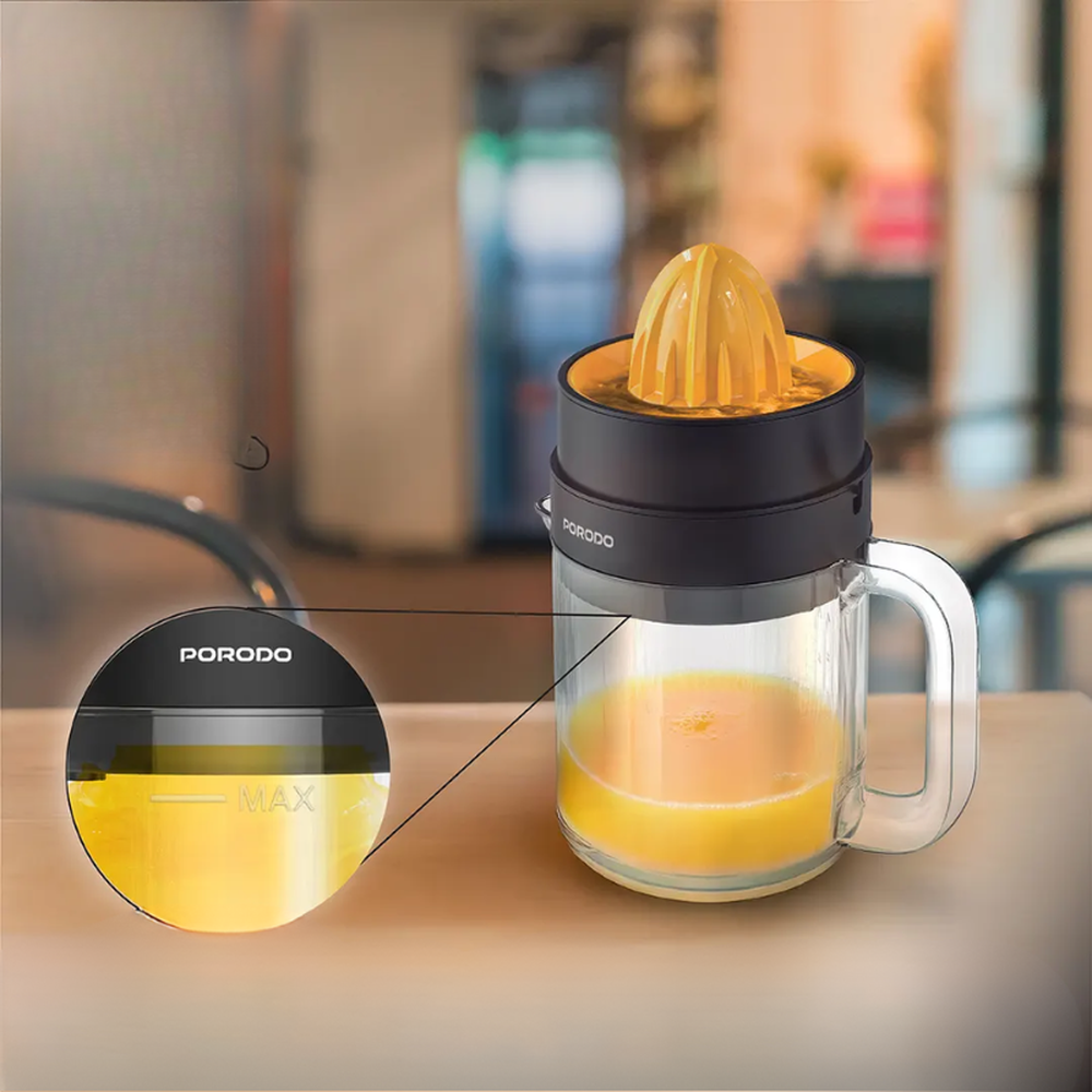 Porodo juicer MAX fill line detail on ribbed glass pitcher showing juice capacity