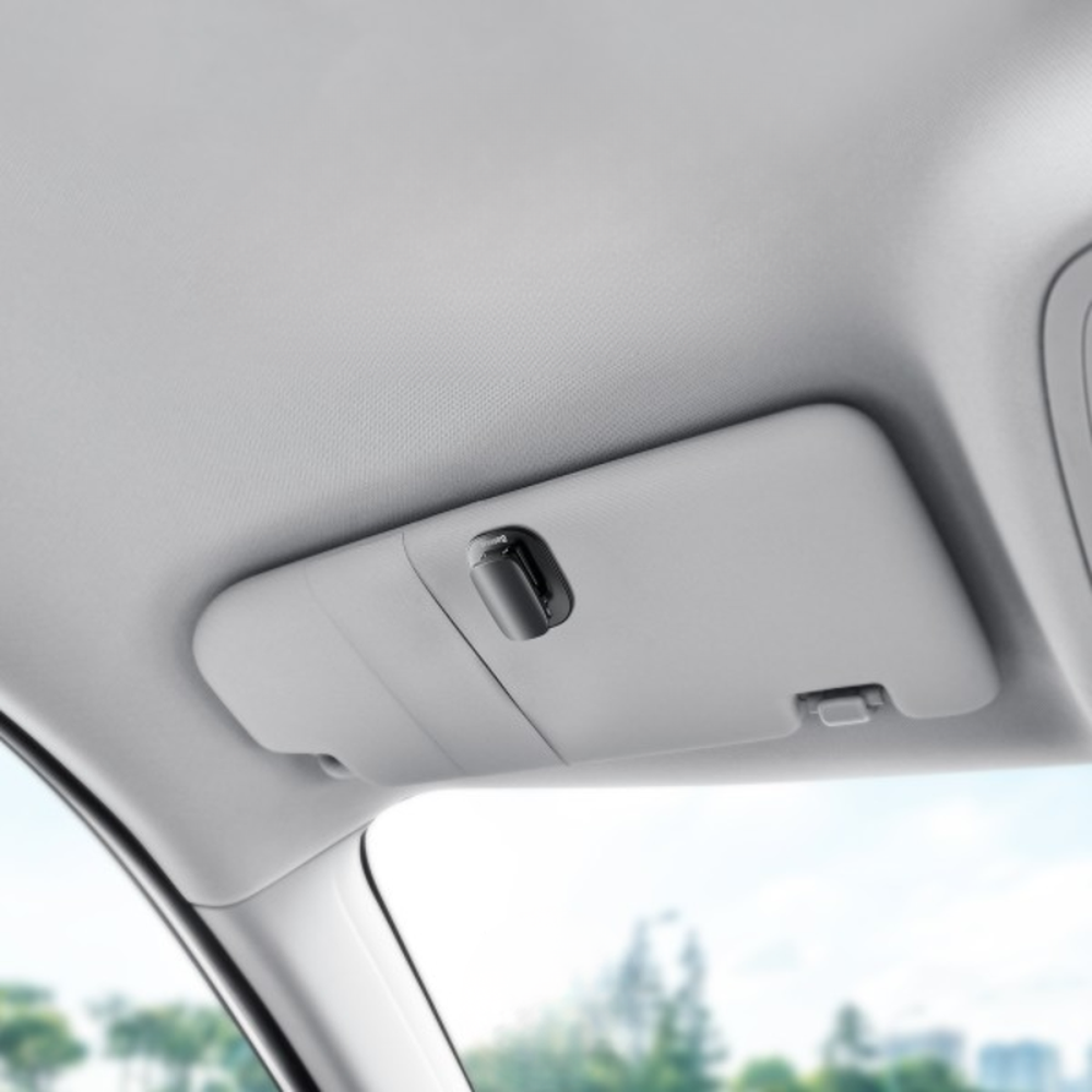 Baseus car sun visor eyewear clip with anti-slip grip holding glasses