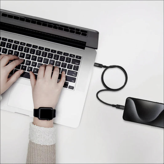 موماكس - كابل USB-C مغناطيسي بقوة 100 واط (2 متر)