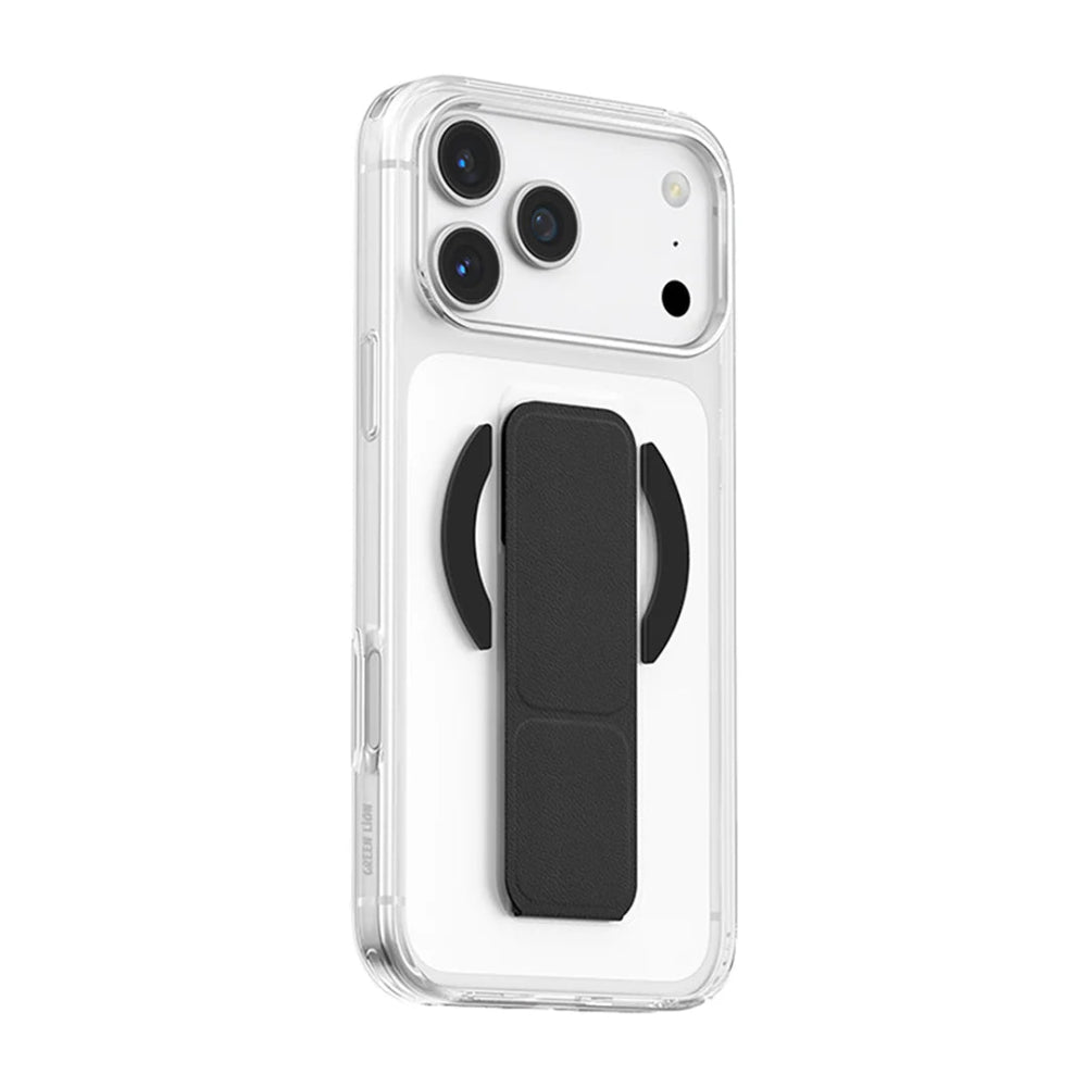 تقنية التثبيت المغناطيسي المزدوجة من الجانبين مع مقبض جلدي مغناطيسي — توافق سلس مع MagSafe وإمساك آمن | Dual-sided magnetic snap technology with a magnetic leather grip strap — seamless MagSafe compatibility and secure handling.