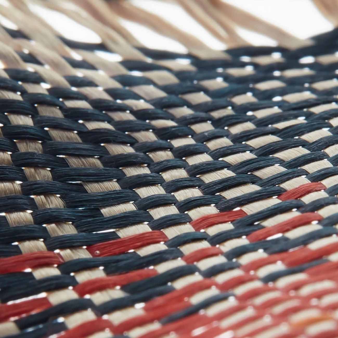 بيتاكا - بنك طاقة مغناطيسي من الألياف بقوة 15 وات (5000 مللي أمبير/ساعة)