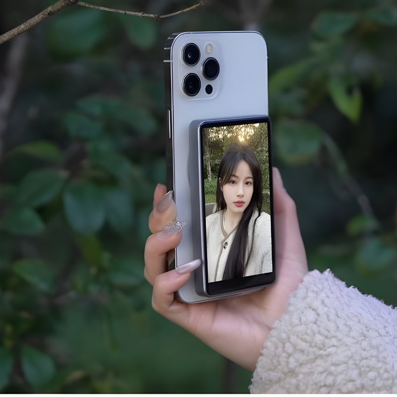 Magnetic Selfie Screen