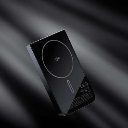 Momax - 15W Magnetic Power Bank (5000mAh)