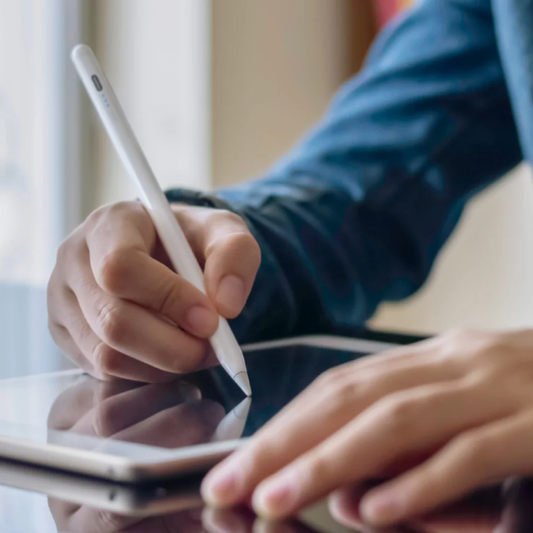 Uniq - مغناطيسي ذكي للآيباد