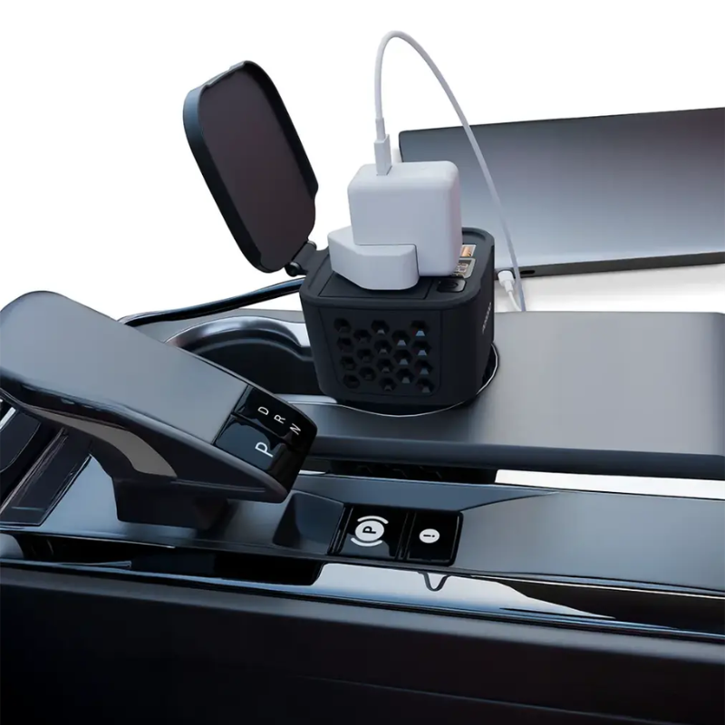 Porodo - 200W Car inverter & Retractable Cable