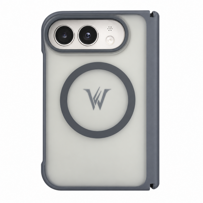 متوافقة تماماً مع iPhone Duo مع فتحات دقيقة للكاميرا والأزرار — مثالية للاستخدام اليومي | Perfectly compatible with iPhone Duo with precise cutouts for camera and buttons — ideal for daily use.