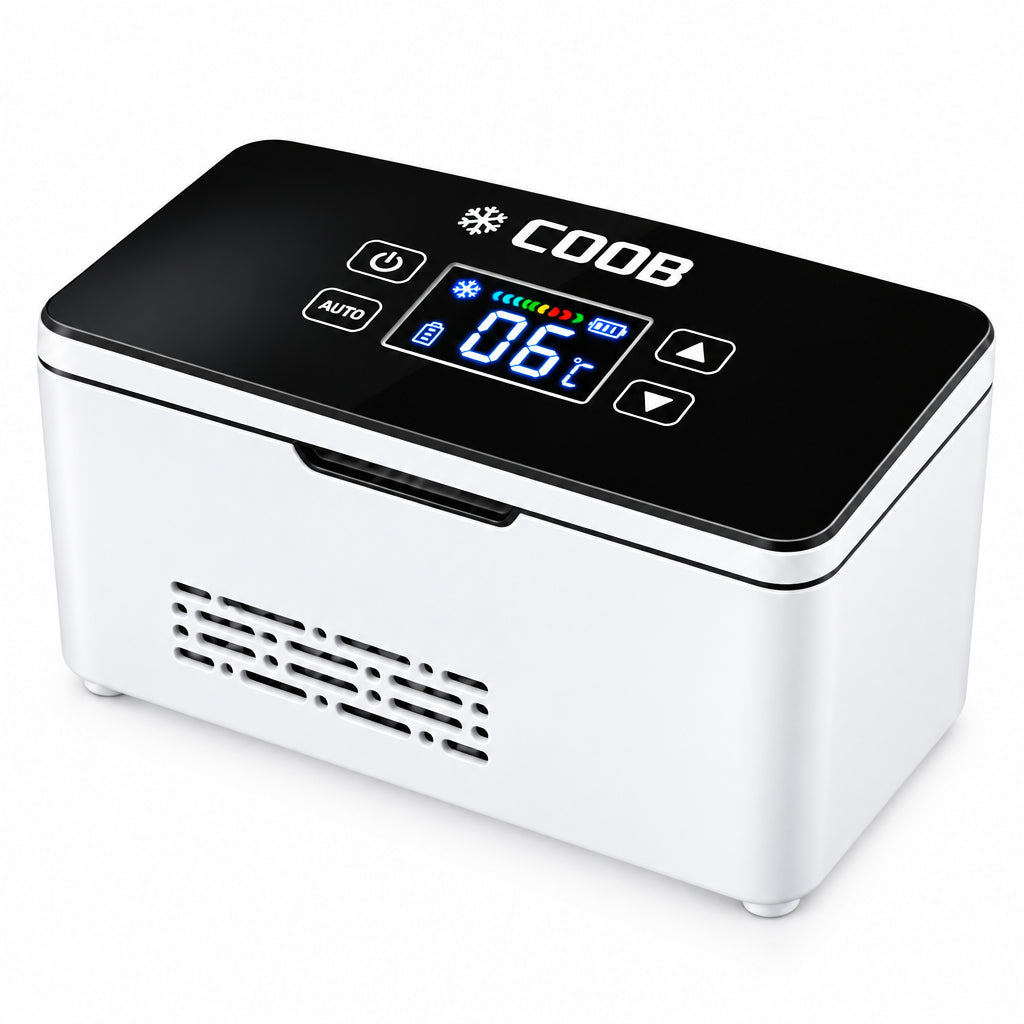 ثلاجة KB-700 MediCool الصغيرة القابلة لإعادة الشحن لحفظ الأدوية وأقلام الأنسولين — تبريد موثوق في أي مكان | KB-700 MediCool Rechargeable Mini Fridge for Medicine & Insulin Pens — Reliable Cooling Anywhere.
