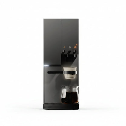 وصفات ذكية عبر NFC مع تسخين فوري — تجربة قهوة احترافية بسهولة تامة | Smart Recipe I/O via NFC with instant heating — a professional coffee experience with complete ease.
